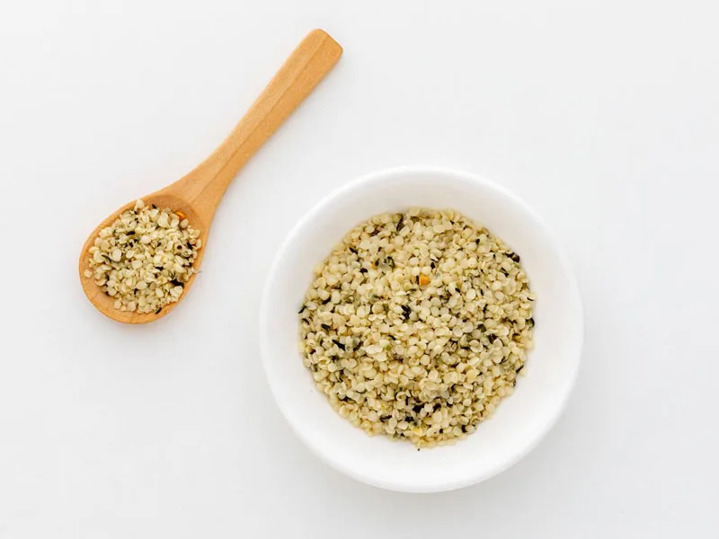 Cœurs de graines biologiques : les petites centrales de la nature pour la santé, la saveur & la durabilité 3 organic-hemp-hearts